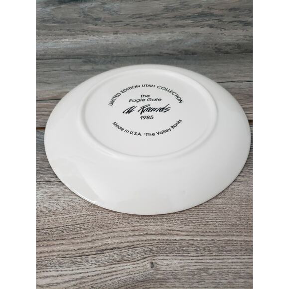 Utah Collection Limited Edition Collection Plate The Eagle Gate Al Rounds 1985 - Picture 7 of 8